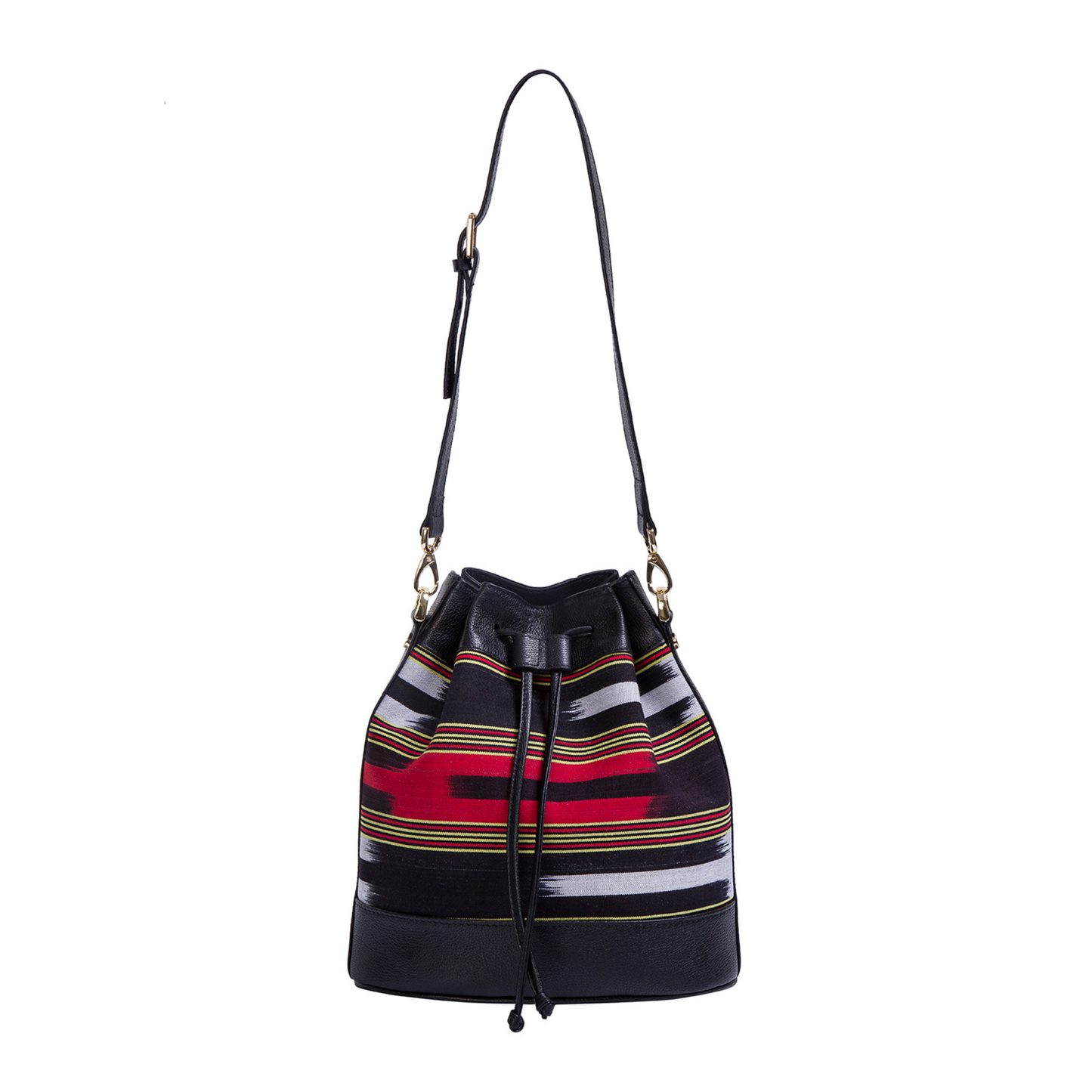 Kuz model. Handwoven fabric on the body and genuine leather detailings. Worn in three ways: hand, shoulder and backpack bag.