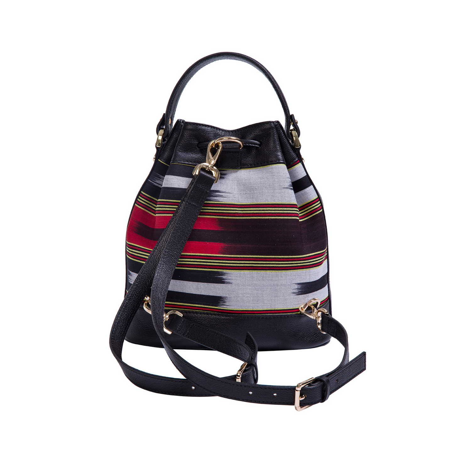 Kuz model. Handwoven fabric on the body and genuine leather detailings. Worn in three ways: hand, shoulder and backpack bag.
