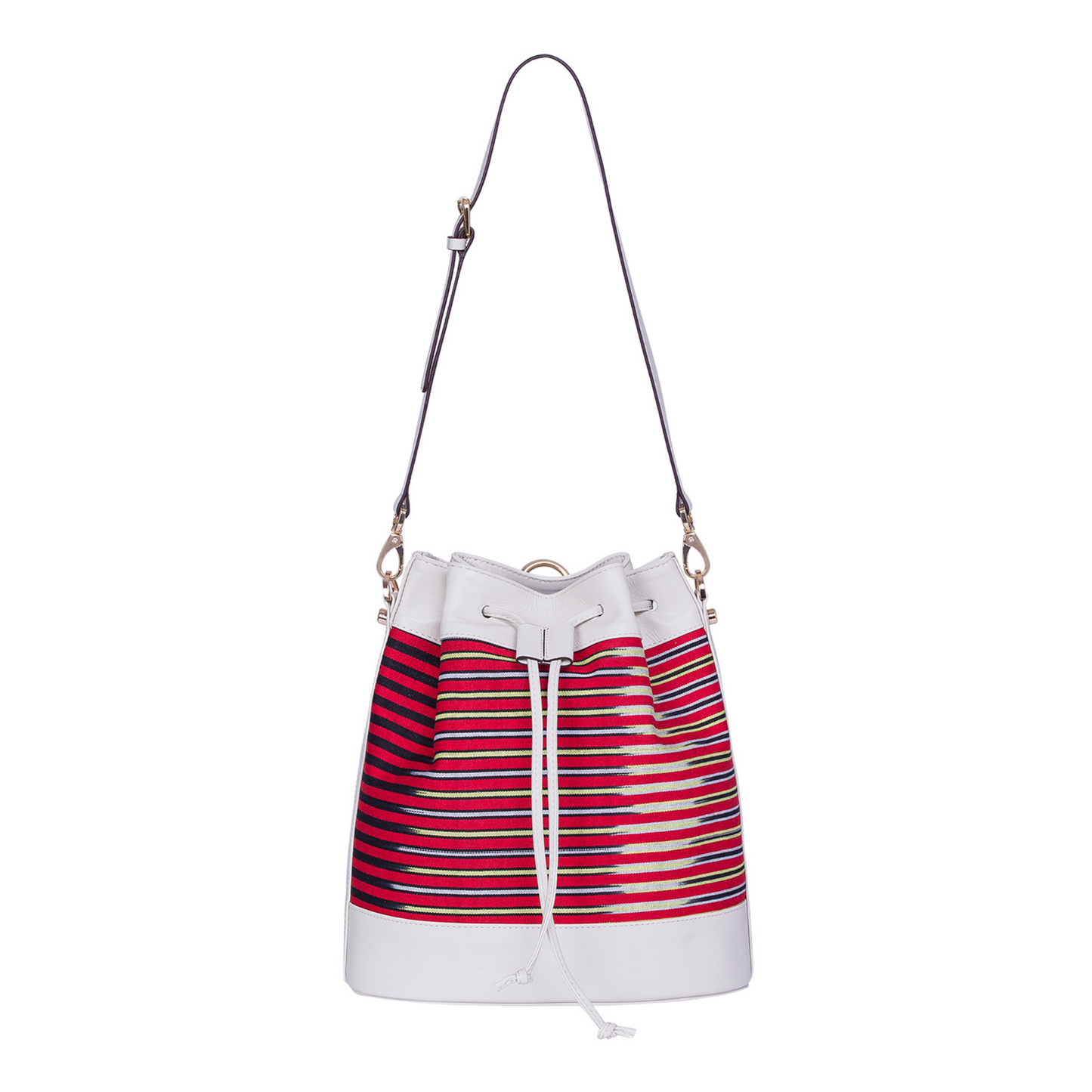 Kuz model. Handwoven fabric on the body and genuine leather detailings. Worn in three ways: hand, shoulder and backpack bag.
