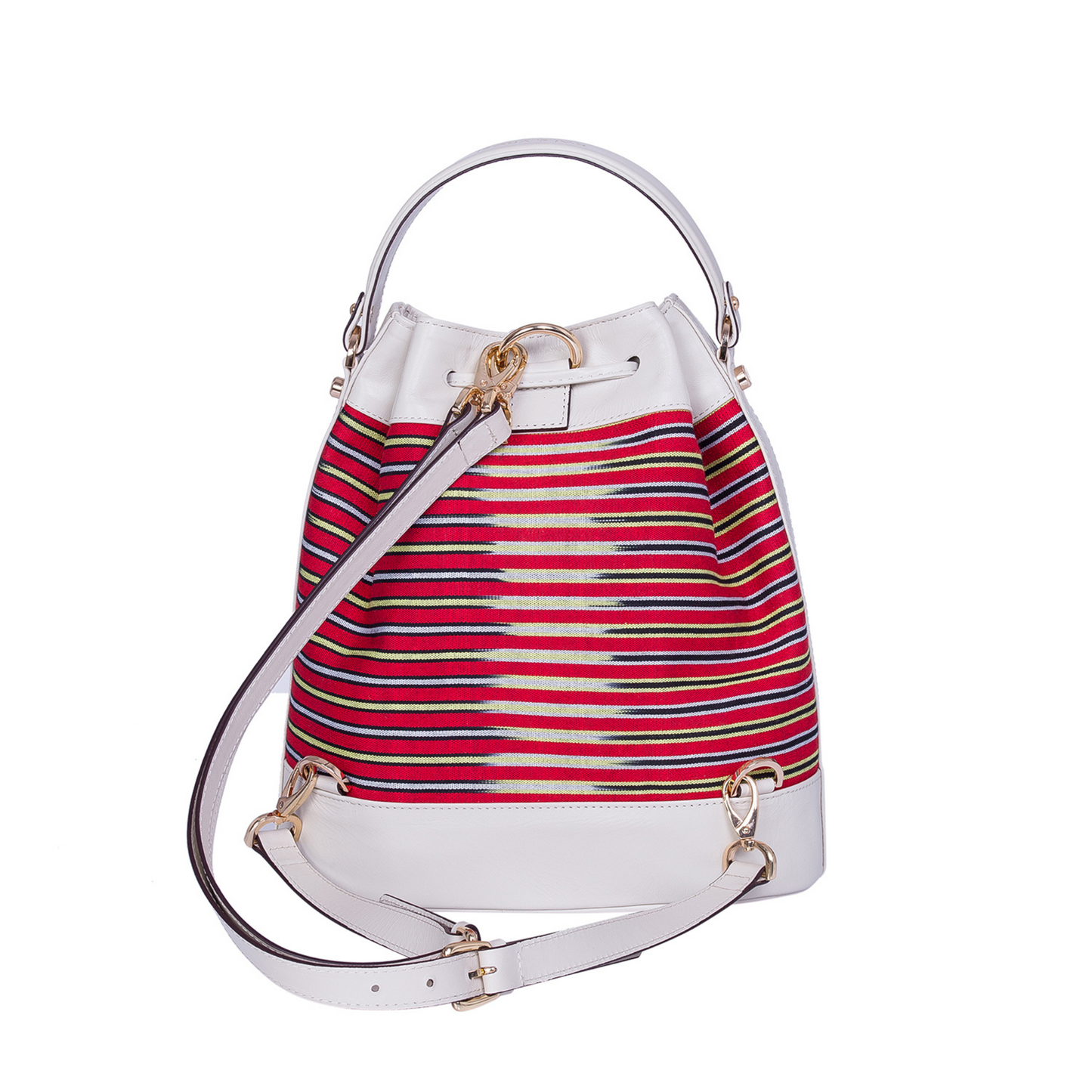 Kuz model. Handwoven fabric on the body and genuine leather detailings. Worn in three ways: hand, shoulder and backpack bag.